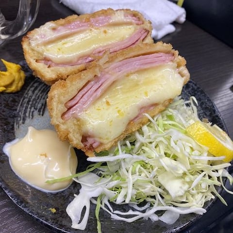 【Echika表参道店】ハムカツチーズ🐷