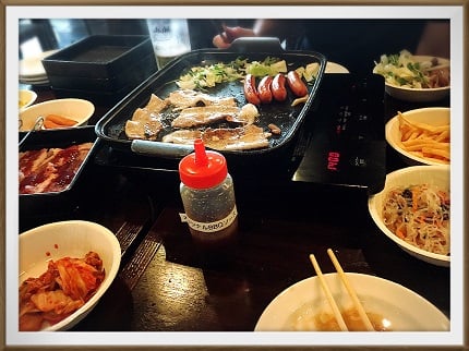 屋外の料理の美味しさ