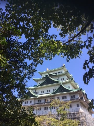 尾張名古屋は城でもつ