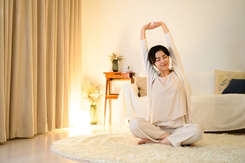 悩み～肋骨が飛び出ていて気になる！！～｜マッサージのように気持ちいい、肩甲骨ストレッチのリラク日本橋店【東京駅,日本橋駅,大手町駅,三越前駅すぐ】
