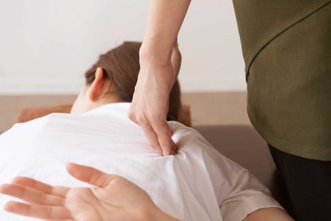 ２０分施術する事の重要性「ウィング・ルーツストレッチ」