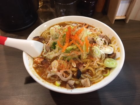 池袋のラーメン屋「神宮」の限定ラーメン！みんなの大好き合わせちゃった！「〇〇〇ラーメン」♪