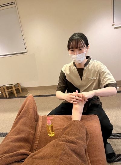 7/30(火)冷房による冷えはオイルフットケアで！【Re.Ra.Ku 代々木八幡店】
