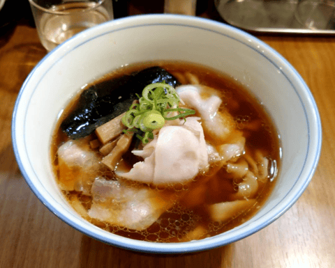 うどんのようなラーメン？