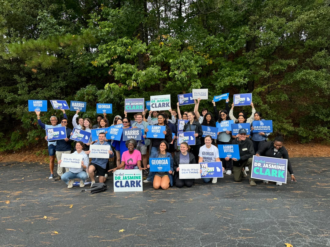 Democratic Supporters getting ready for a door-to-door campaign in Gwinnett County (WABE/Laura Goudkamp)