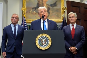 Trump makes unfounded claims about Tylenol and repeats discredited link between vaccines and autism