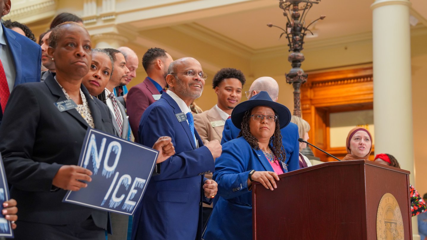 Georgia Senate Democrats introduce bills to regulate federal immigration officials in state