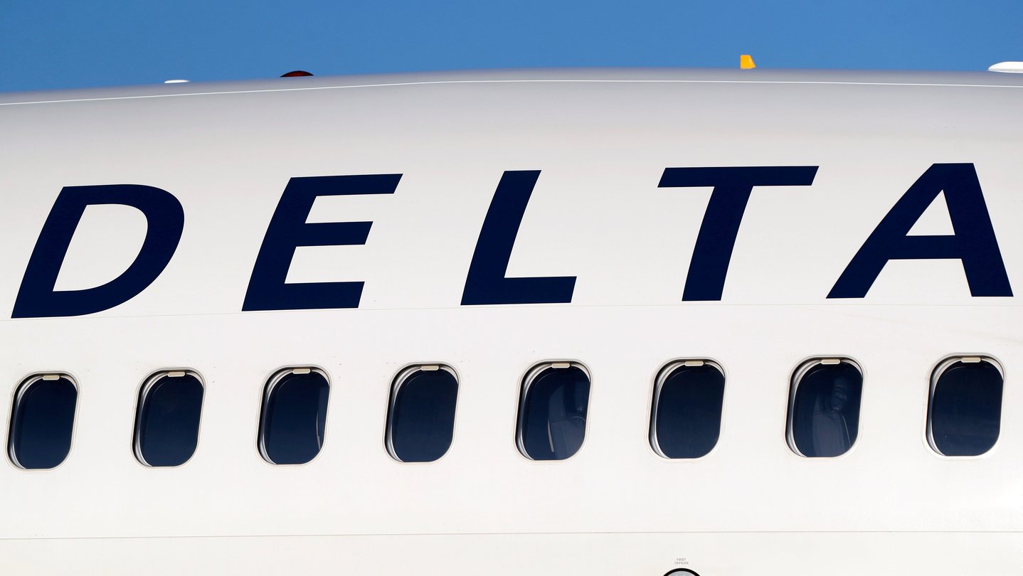 Air Freight Costs Surge 60% | Cross-Border Sellers Face $6B Fuel Crisis Impact