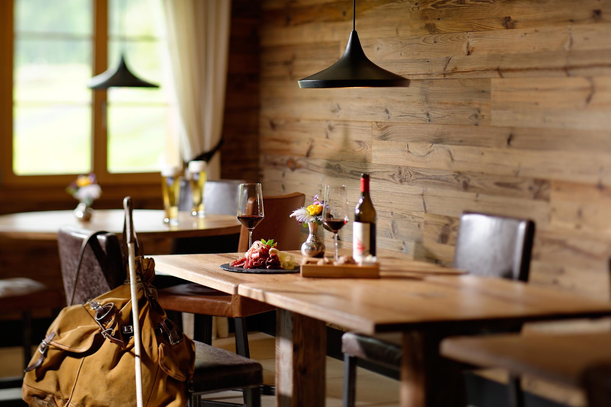 Hotel Aspen – Rustic Luxury Meets Alpine Adventure at Hotel Aspen in Grindelwald