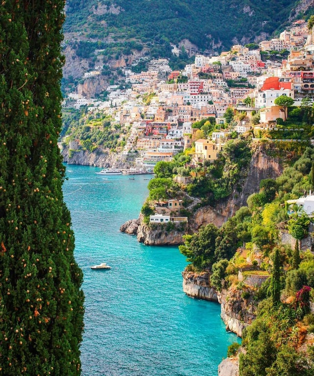 The Ultimate Guide to the Amalfi Coast | Le Sirenuse | Palazzo Avino | Casa Angelina | La Serra at Hotel Le Agavi | Lo Guarracino Positano | Torre Normanna | Da Adolfo in Positano | Hike the Path of the Gods | Ravello along the Amalfi Coast | Positano along the Amalfi Coast | Positano along the Amalfi Coast