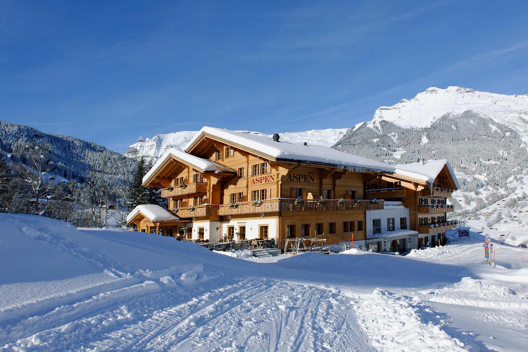 Exterior in the winter of Hotel Aspen Grindelwald