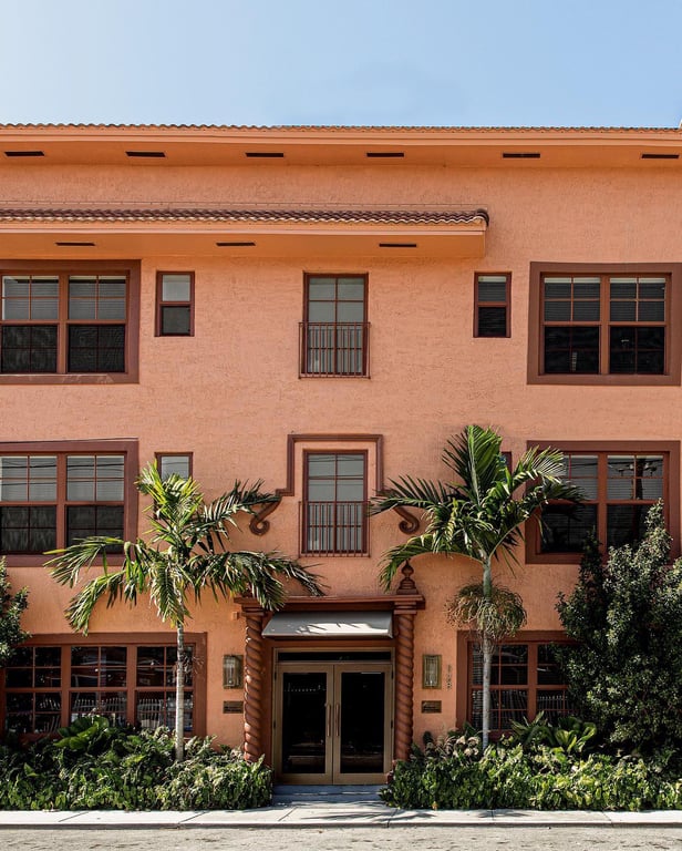 Orange exterior of the Life House Hotel. | Palisociety hotel | Ash-Hotels | Bunkhouse-Credit_-Nick-Simonite | Our-Habitas hotel