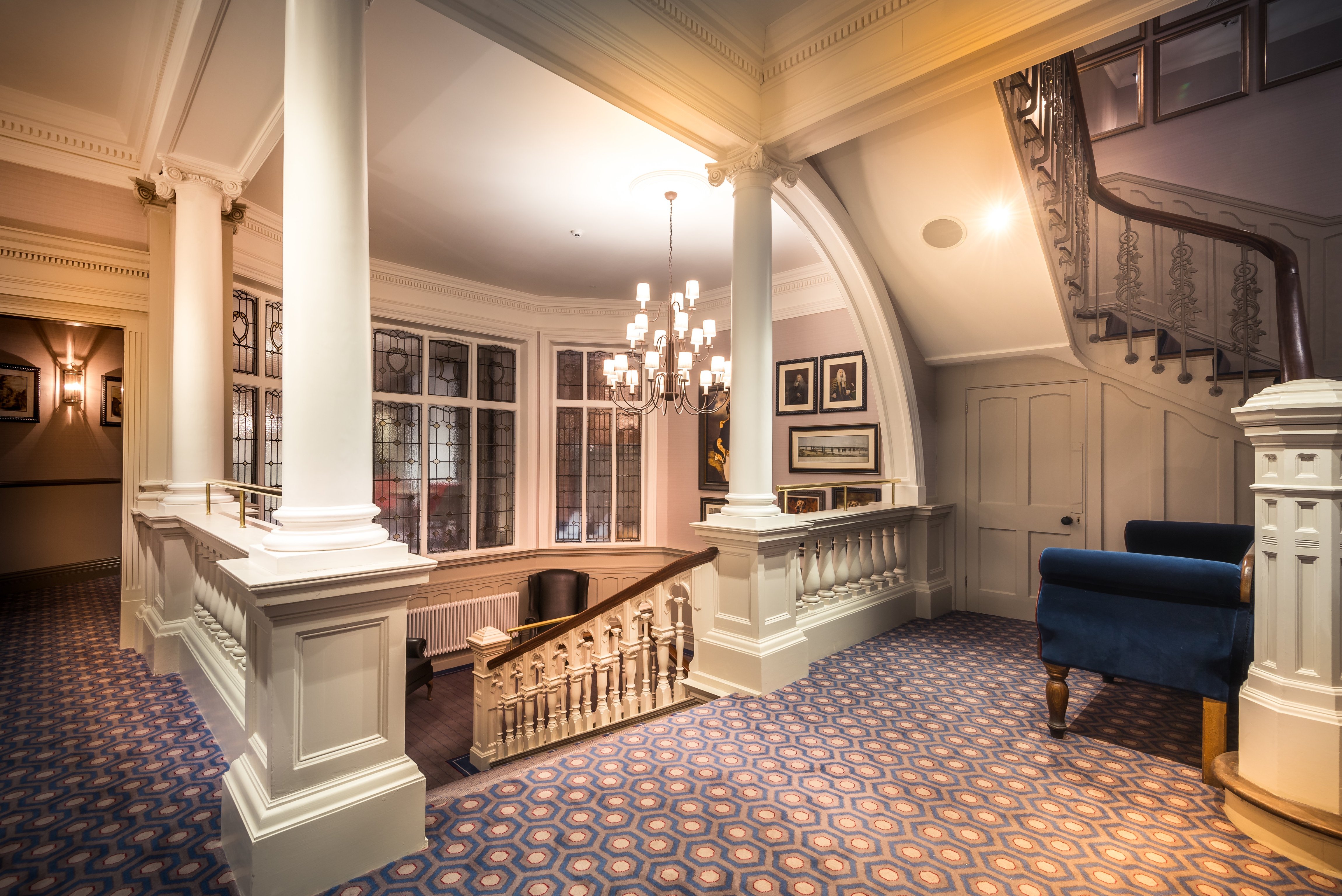 Bishop’s Gate Hotel – Bishop’s Gate Is an Edwardian Gem in the Historic Irish City of Derry