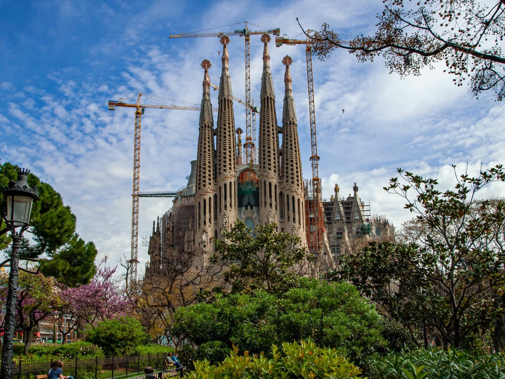 Barcelona | The beach and Poblenou | Mountains via Montjuic or El Tibidabo | Gràcia and Eixample | Ciutat Vella | Dr. Stravinsky | Quimet & Quimet | Fismuler | Bar Cañete | Wittmore Hotel | Hotel Casa Sagnier | Barcelona Destination Guide | Barcelona