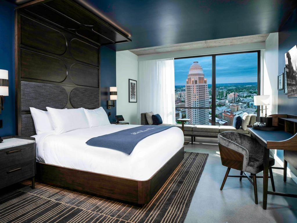 Guest room at Hotel Bourré Bonne.