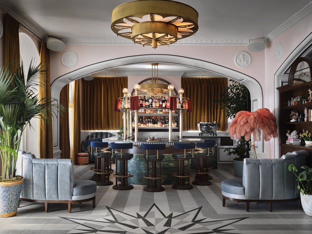 Hotel Review: The Georgian Hotel (Santa Monica) | The Georgian Hotel exterior | The Georgian Hotel lobby | The Georgian Hotel living room | The Georgian Hotel bedroom | Hotel Review: The Georgian Hotel (Santa Monica)