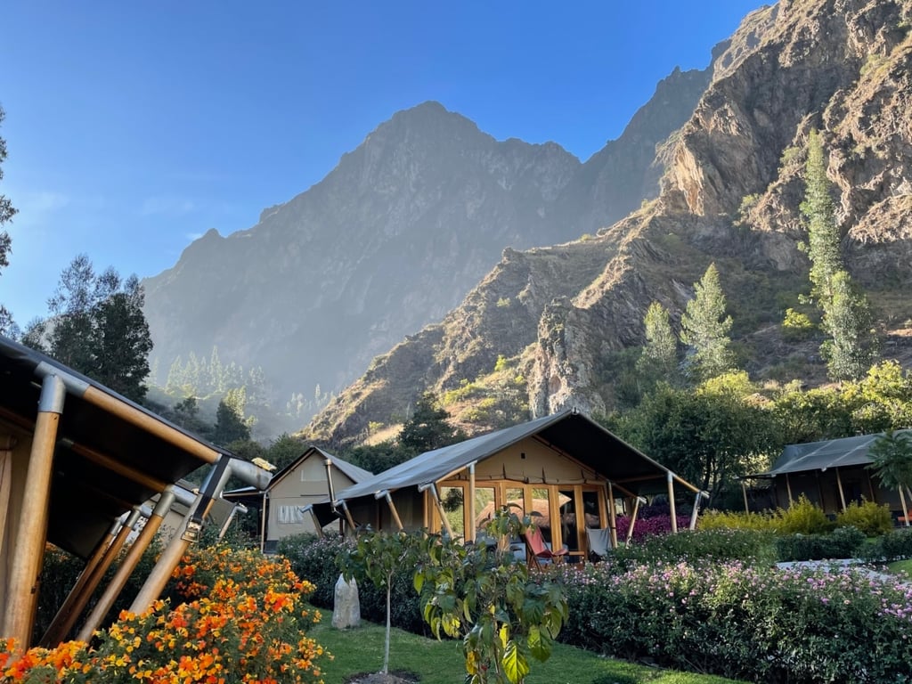 Deck Las Qolqas | Agricultural-Terraces-of-Media-Luna | Las-Qolqas | King-Bed-Room Las Qolqas | Restaurant Las Qolqas | Spa-Services Las Qolqas
