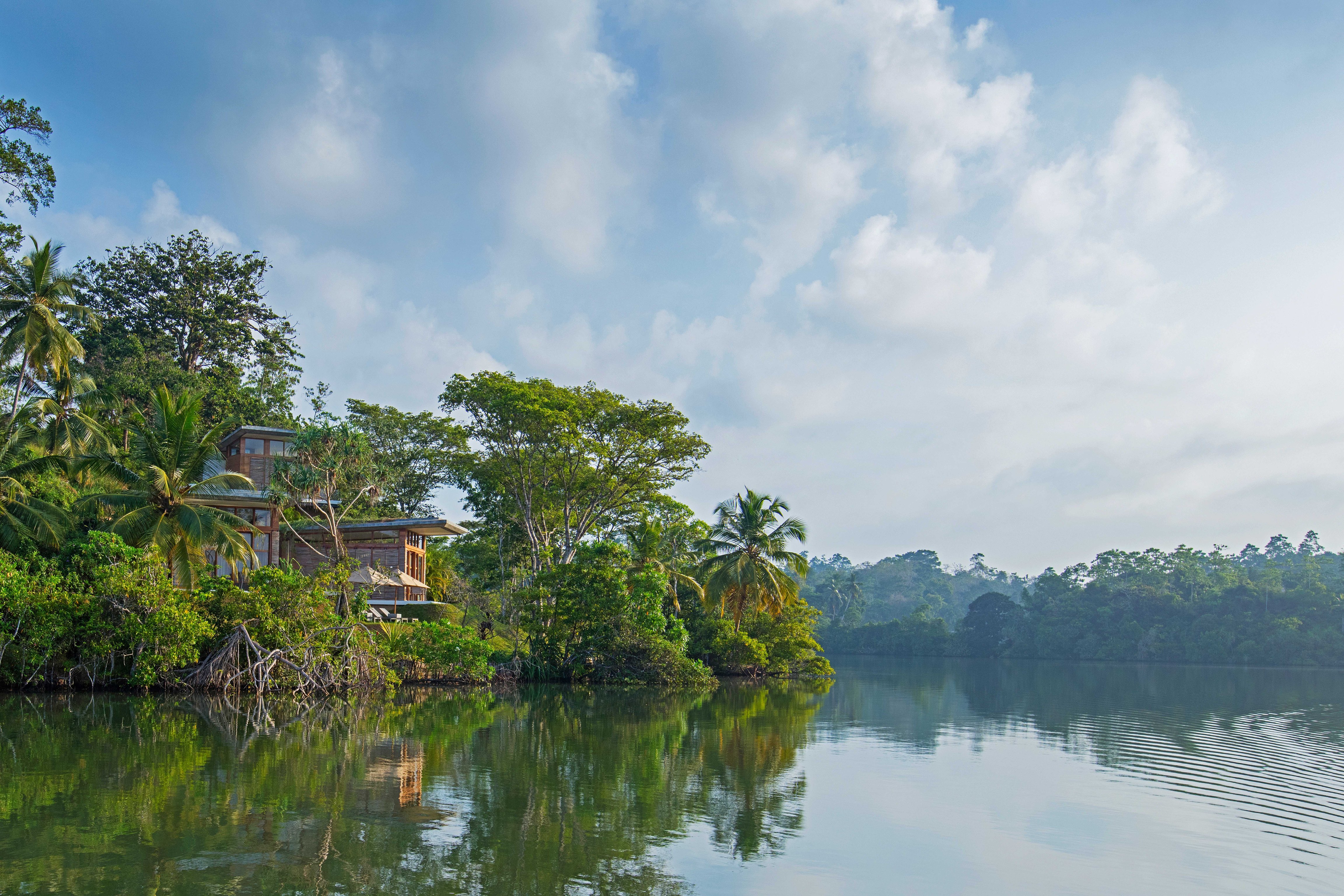Tri Lanka - This Luxe Sri Lanka Boutique Hotel Proves Life’s Better by the Lake