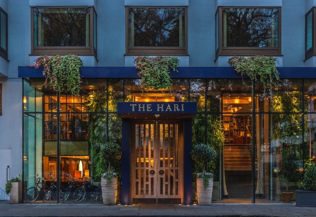 The Hari London – This Chic London Hotel Is a Cosmopolitan Hideaway in Belgravia
