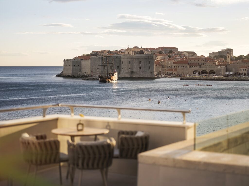 Hotel Excelsior Dubrovnik – This Cliffside Dubrovnik Hotel Will Make You Feel Like ‘Game of Thrones’ Royalty