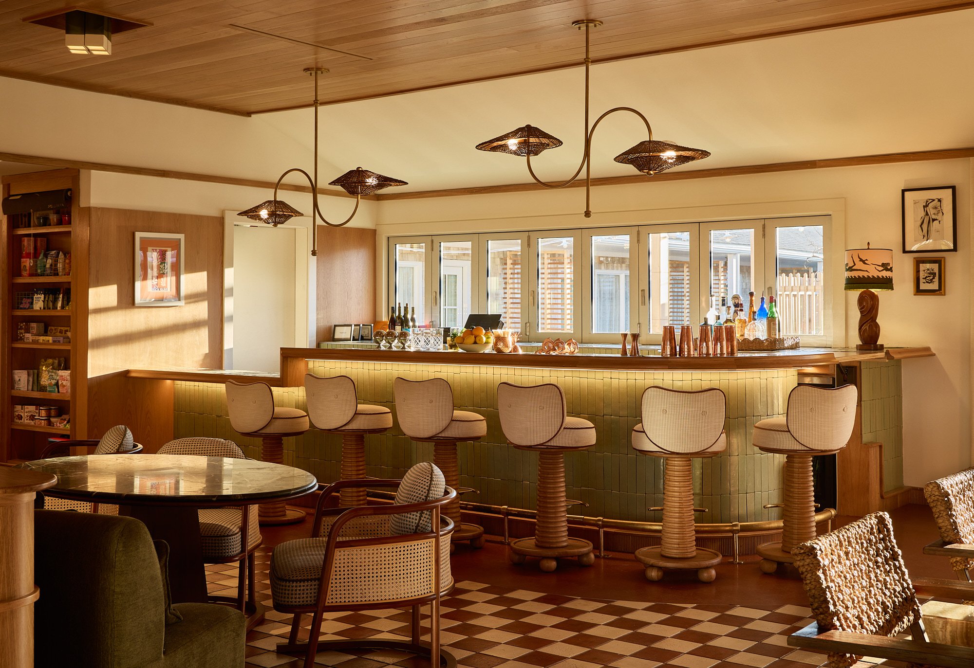 The Beachside Hotel – Nantucket’s Beachside Hotel Finds Style in 1970s Nostalgia