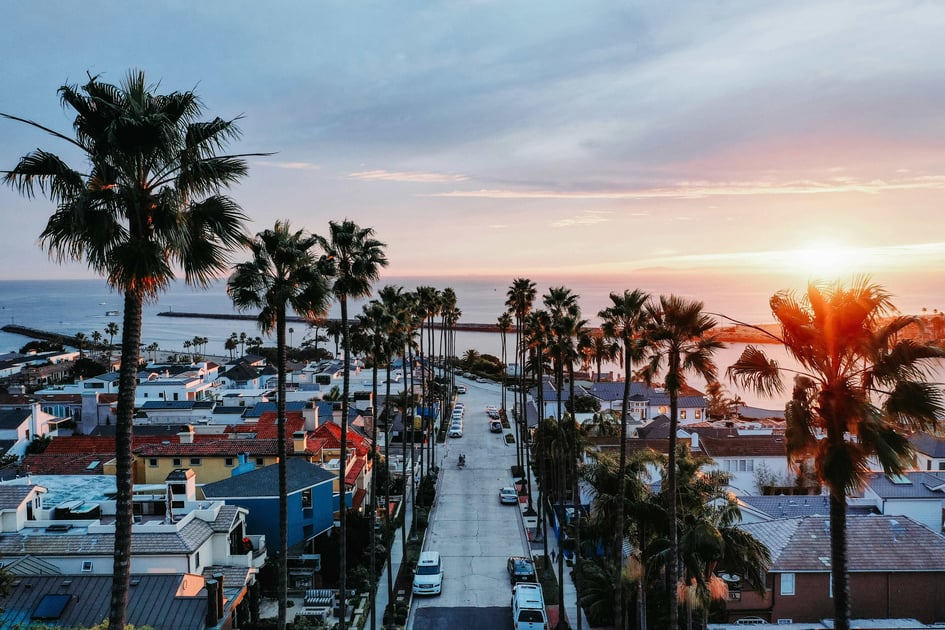 a-travel-guide-to-lido-isle-balboa-island-california-hotels-above-par
