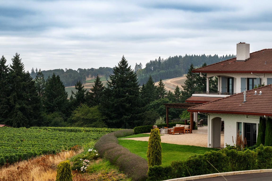 Inside a Nine-Room Inn Surrounded by Pinot Noir in Oregon’s Willamette Valley