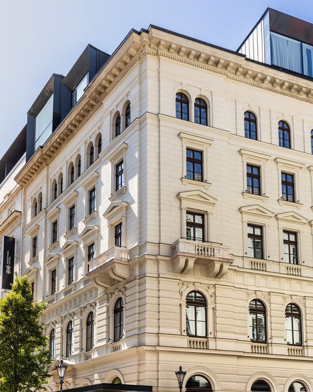 Budapest’s Newest Hotel Makes a Grand Entrance into Hungary’s Hospitality Scene | Dorothea, Autograph Collection lobby | Dorothea, Autograph Collection bedroom | Dorothea, Autograph Collection Restaurant-Pavilon | Dorothea, Autograph Collection spa
