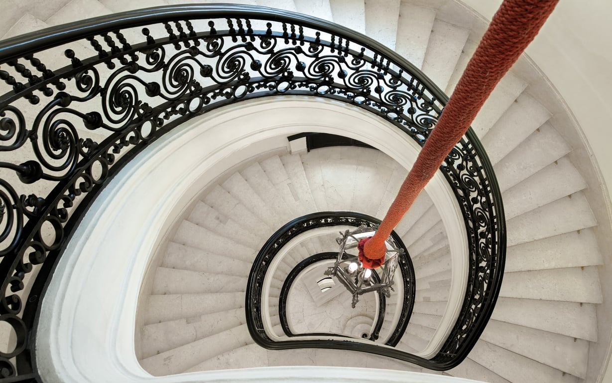 This Boutique Hotel Offers Gorgeous Views of Madrid’s Most Famous Park | Hotel Palacio Del Retiro, Autograph Collection Madrid exterior | Hotel Palacio Del Retiro, Autograph Collection Madrid lobby detail | Hotel Palacio Del Retiro, Autograph Collection Madrid restaurant bar | Hotel Palacio Del Retiro, Autograph Collection Madrid suite retiro | Hotel Palacio Del Retiro, Autograph Collection Madrid suite bar | Hotel Palacio Del Retiro, Autograph Collection Madrid lobby