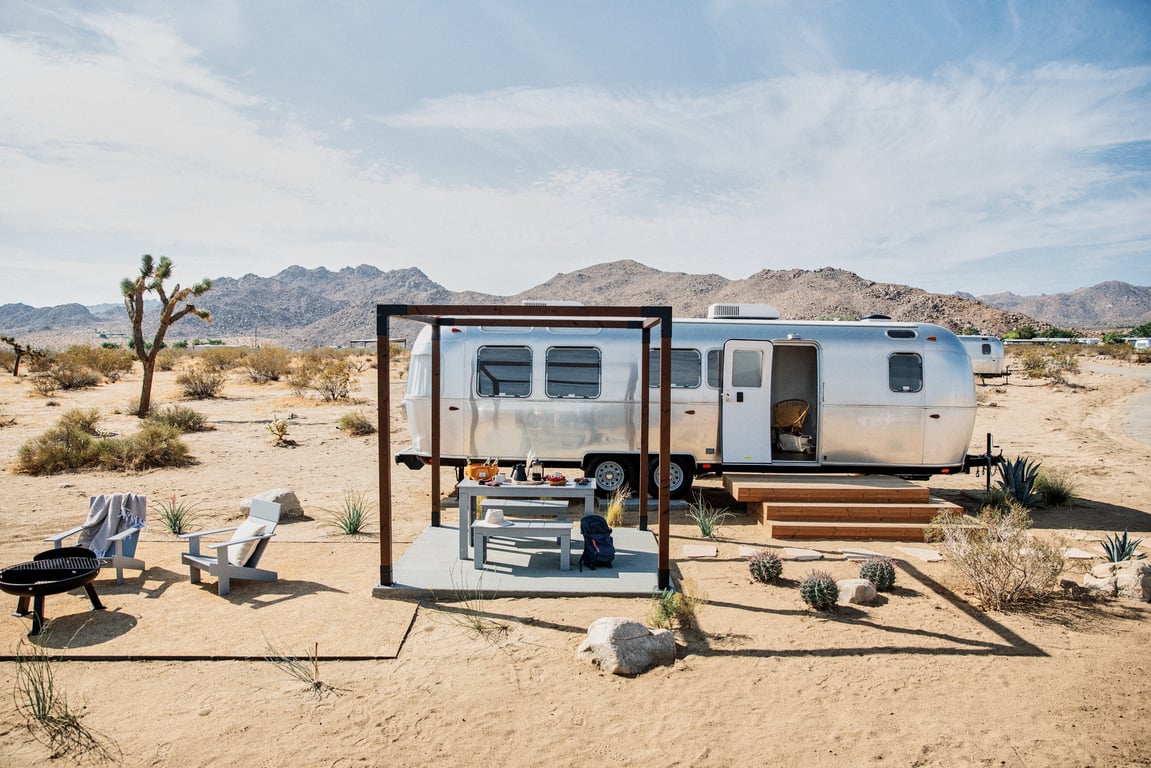 These Are America’s Coolest Glamping Retreats Worth Visiting | ULUM Glamping | Collective-Retreats-Governors-Island | Autocamp-Joshua-Tree | Dunton-River-Camp | Yonder-Escalante | Under-Canvas-Great-Smoky-Mountains | Hotel-Luna-Mystica