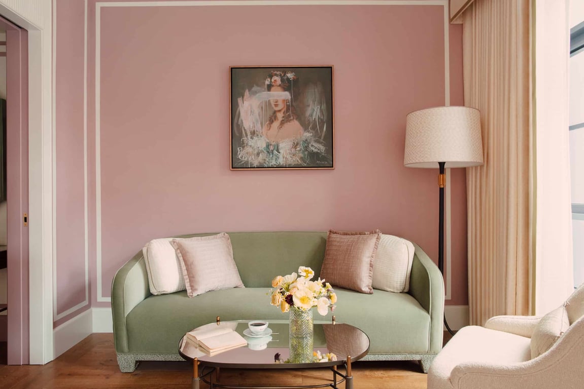 Hotel Barrière Fouquet's New York is a slice of pure stateside French luxury | Hotel Barrière Fouqet’s New York lobby | Fouquets-New-York-Restaurant | Hotel Barrière Fouqet’s New York bedroom | Hotel Barrière Fouqet’s New York spa | Hotel Barrière Fouqet’s New York room