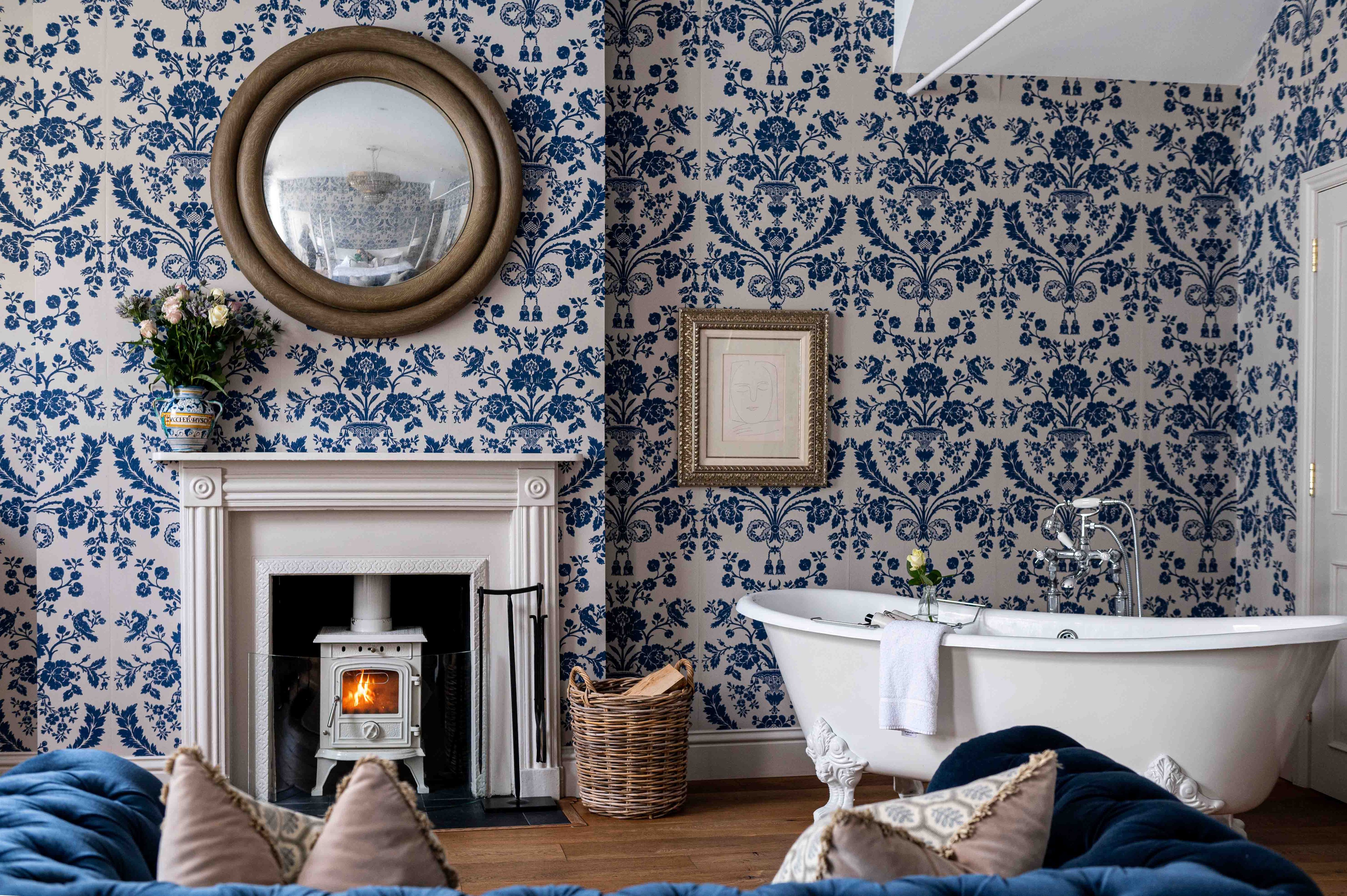 Foresters Hall – Foresters Hall—A Chic, Art-Filled Isle of Wight Escape