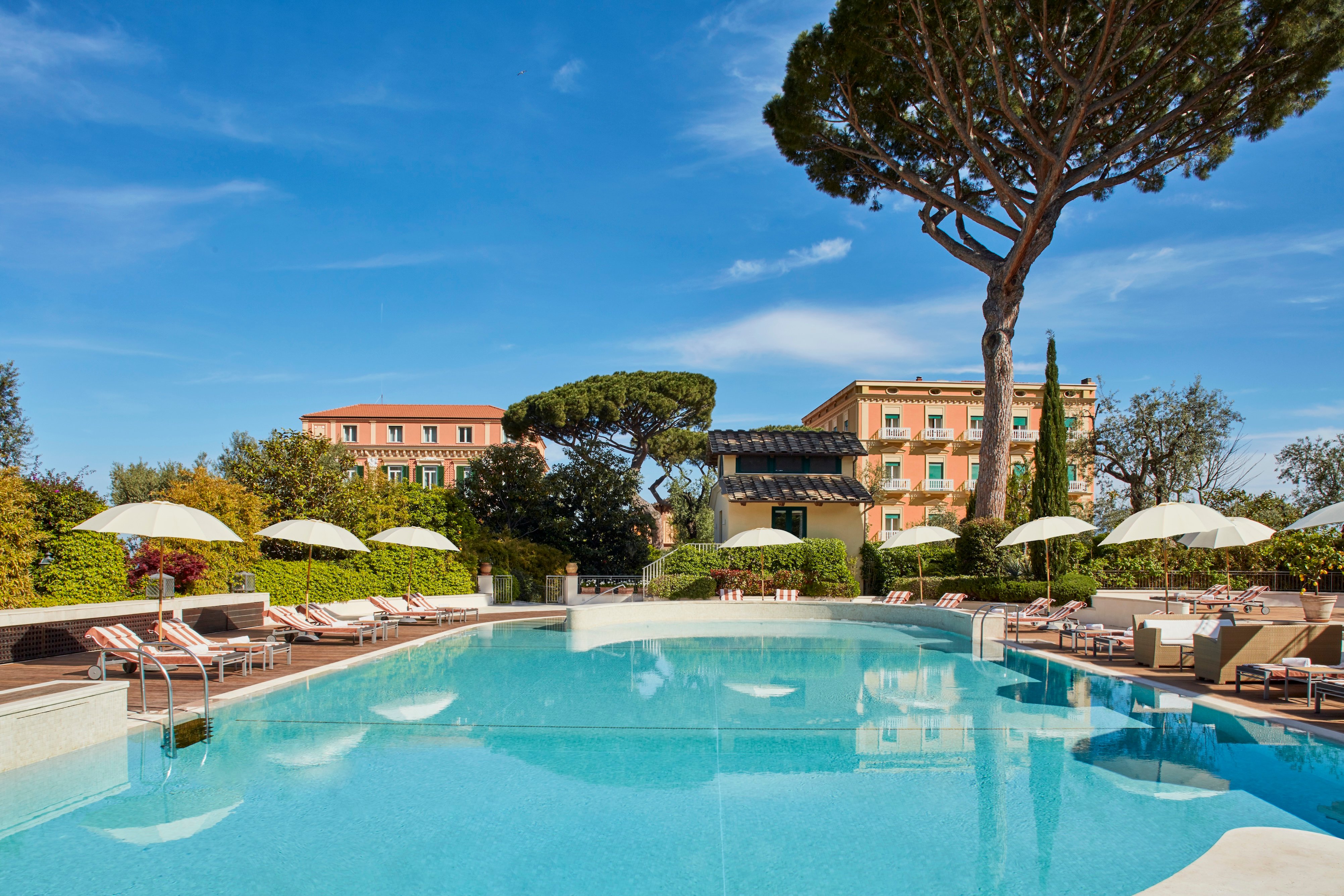 poolside grand hotel Excelsior Vittoria