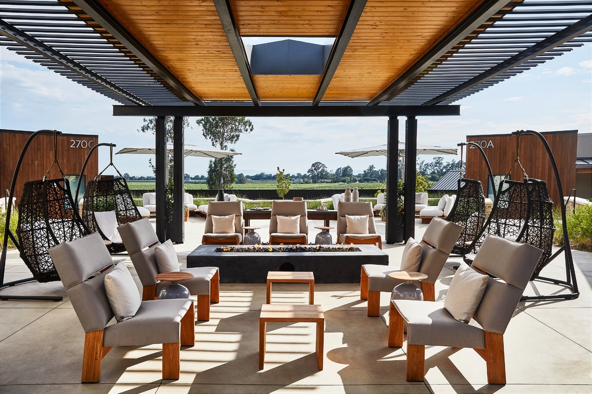 Is This Napa Valley’s Chicest Boutique Hotel? | Stanly Ranch, Auberge Resorts Collection lobby | Stanly Ranch, Auberge Resorts Collection bedroom | Stanly Ranch, Auberge Resorts Collection wooden hallway | Stanly Ranch, Auberge Resorts Collection salad