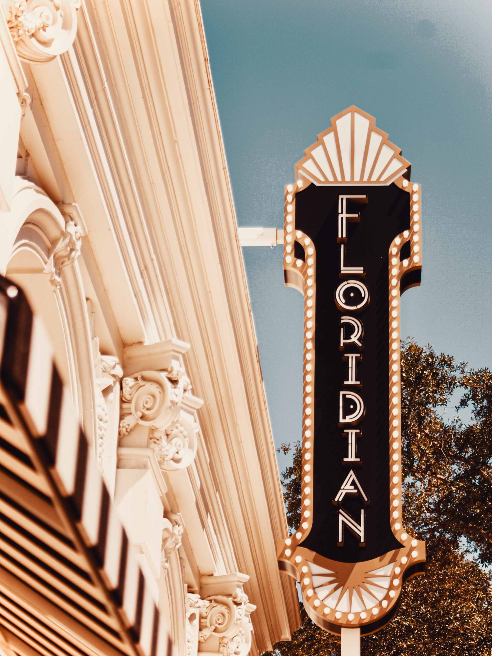 Peninsula Bed & Cocktails – Pour One Out for This Cocktail-Themed Florida Hotel That Bounced Back After 3 Hurricanes