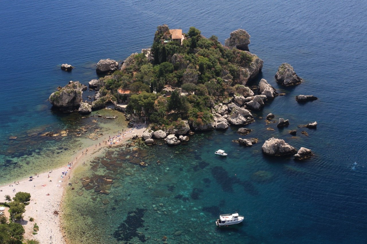 Hotel Villa Ducale – This Romantic Boutique Hotel in the Hills Above Taormina Offers Breathtaking Views of the Ionian Sea and Mount Etna