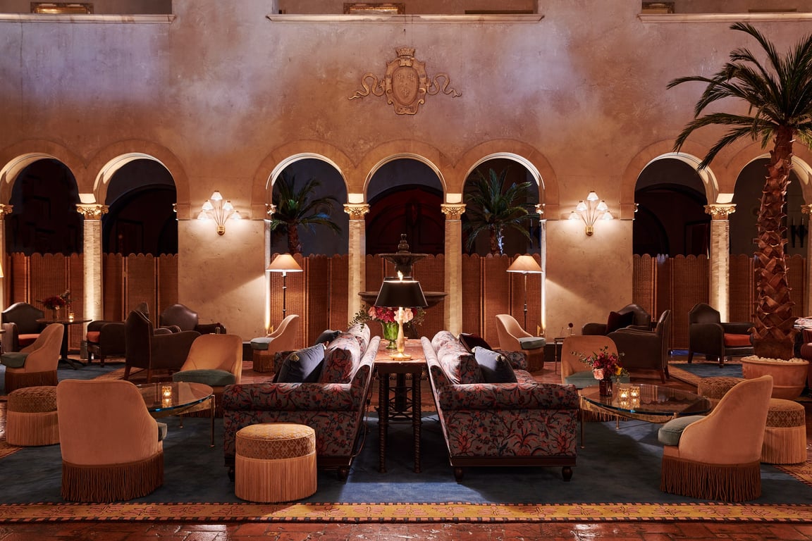 Bask in Hollywood Glamour at This Historic Hotel Right on the Walk of Fame | The Hollywood Roosevelt exterior | The Hollywood Roosevelt lobby | The Hollywood Roosevelt bedroom suite | The Hollywood Roosevelt restaurant | The Hollywood Roosevelt outdoor pool