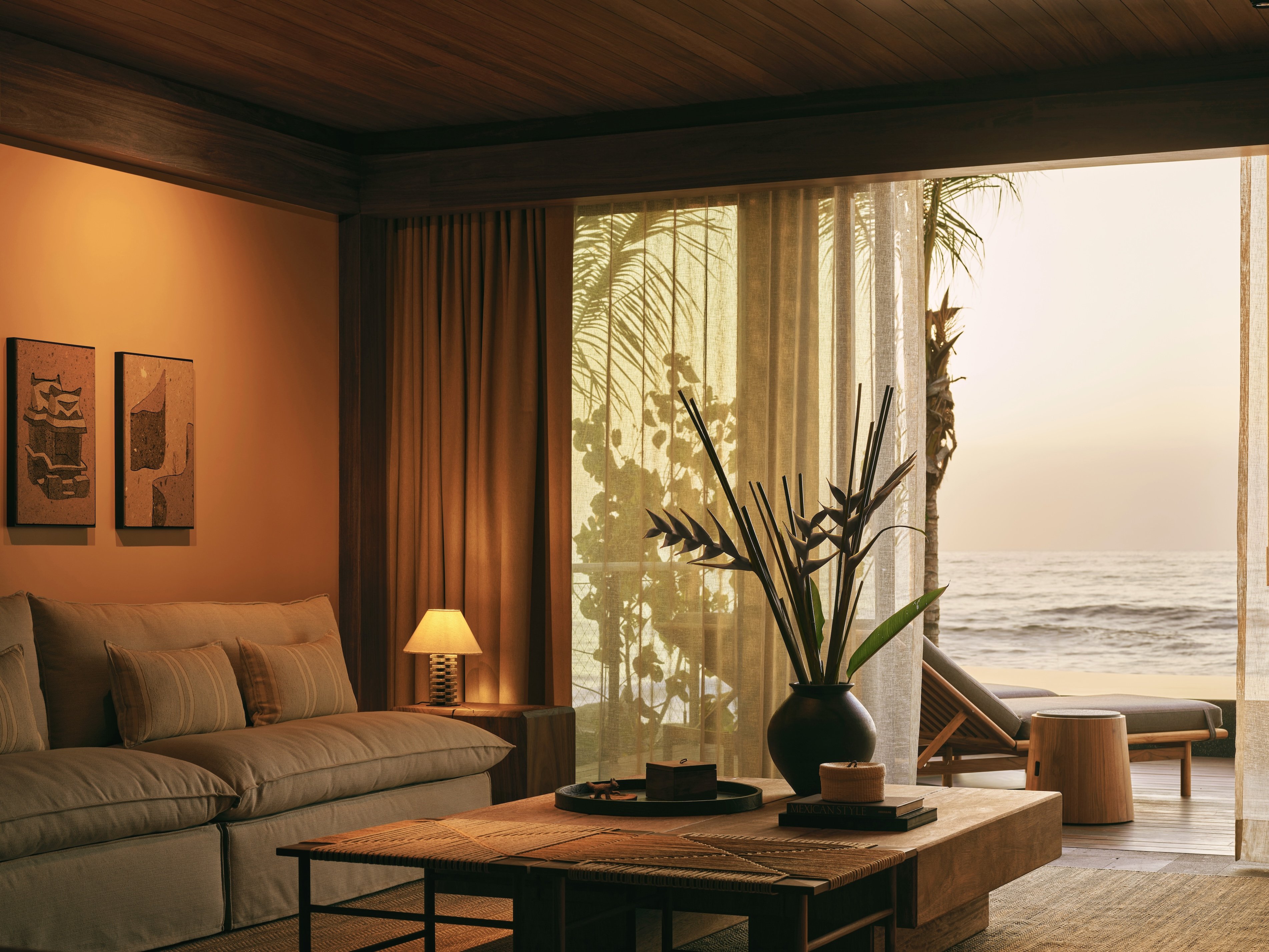 Interior of Rosewood Mandarina