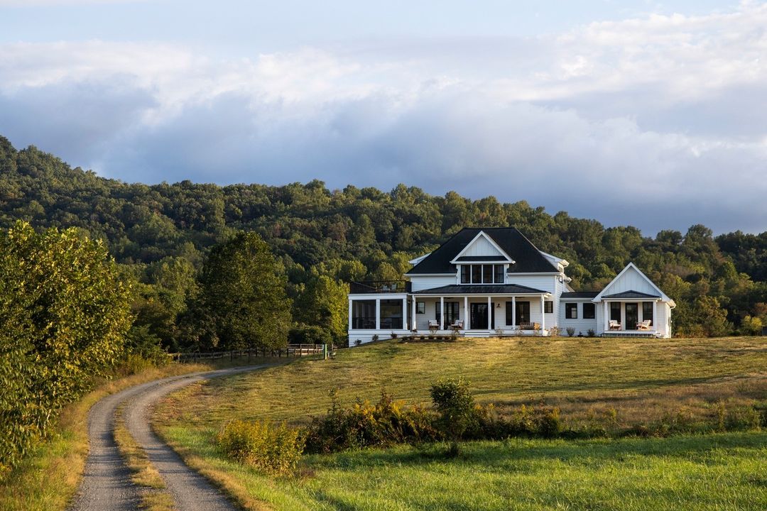 This Charming Virginia Inn Hosts a Famed Michelin-Starred Restaurant