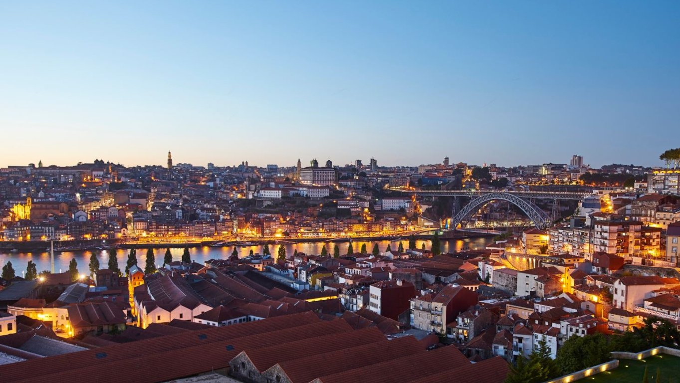 Everything You Need To Know About Wow, Portugal’s Wine District | Yeatman Hotel Portugal | Mira-Mira portugal | The-Golden-Catch portugal | The wine school portugal | Taylors-Port-and-Fonseca | Porto-Region-Across-The-Ages | The chocolate story portugal | Pink Palace Portugal