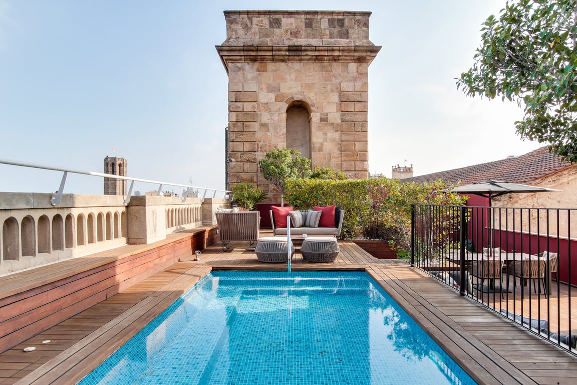 Discover Colonial Luxury in La Rambla of Barcelona