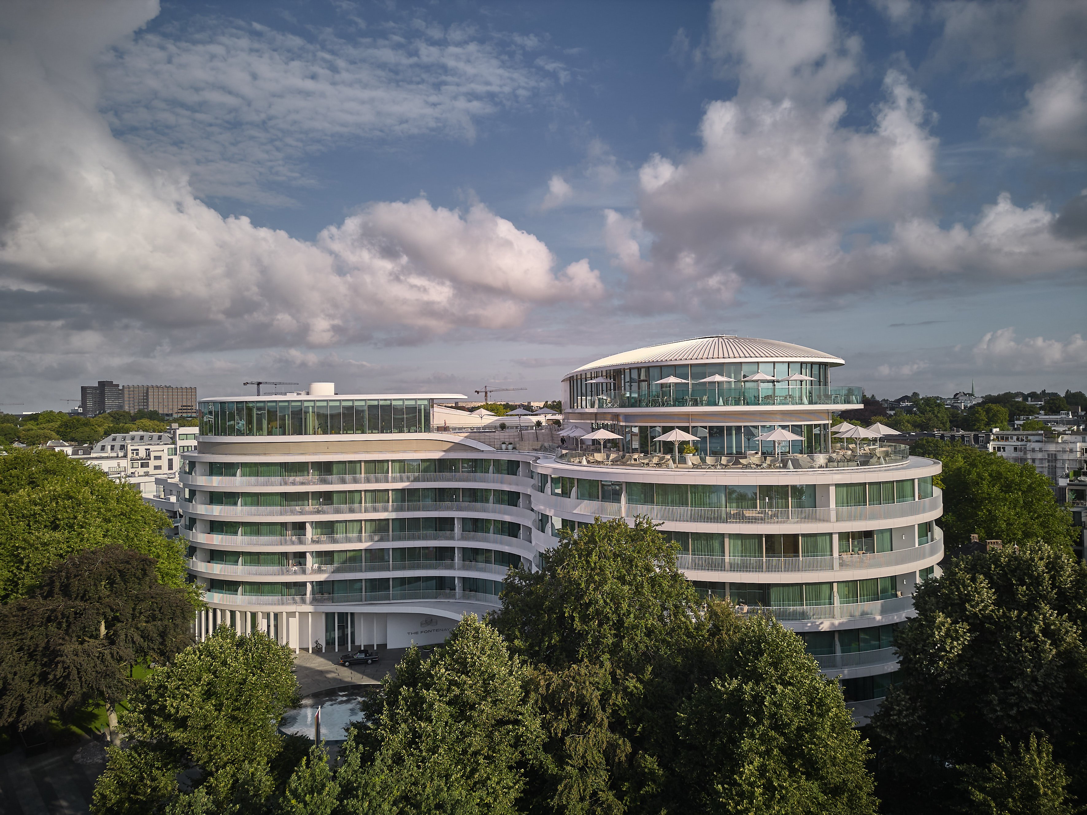 The Fontenay – A Stay at The Fontenay Offers Sculptural Serenity on Hamburg’s Lakeshore—And This Year, It’s the City’s Most Stylish Address