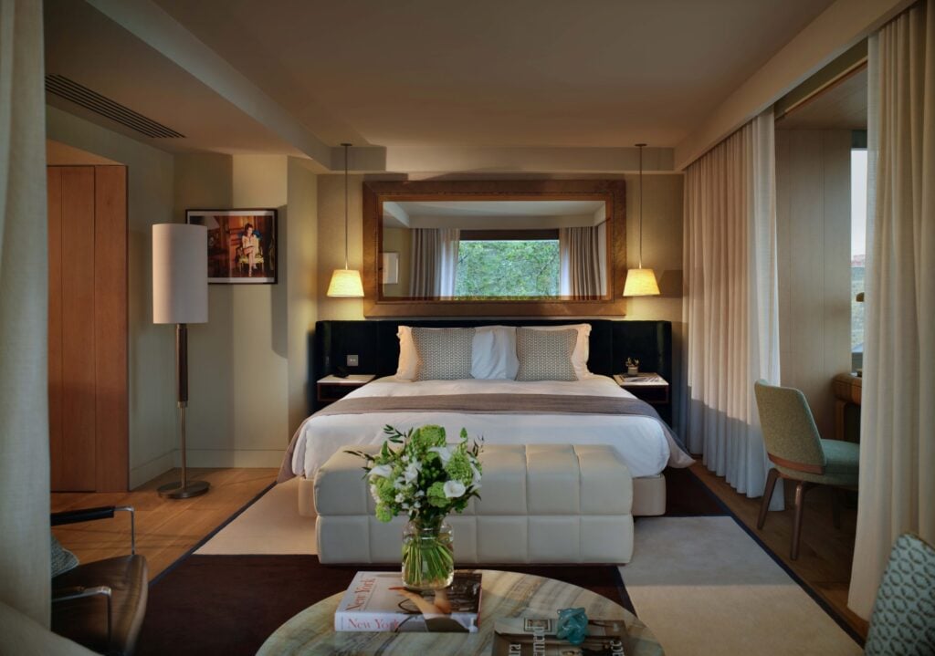The Hari London – This Chic London Hotel Is a Cosmopolitan Hideaway in Belgravia