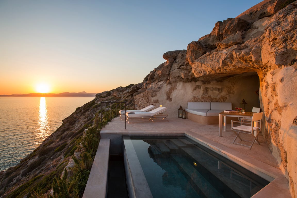 The Most Magnificent Cave Hotels Worldwide | White-Cave-Suite-at-Masseria-Torre | The-Summit-at-Big-Bend | La-Dimora-di-Metello | Kagga-Kamma-Nature-Reserve | Cocoon-Cave-Suites-Santorini | Argos-in-Cappadocia
