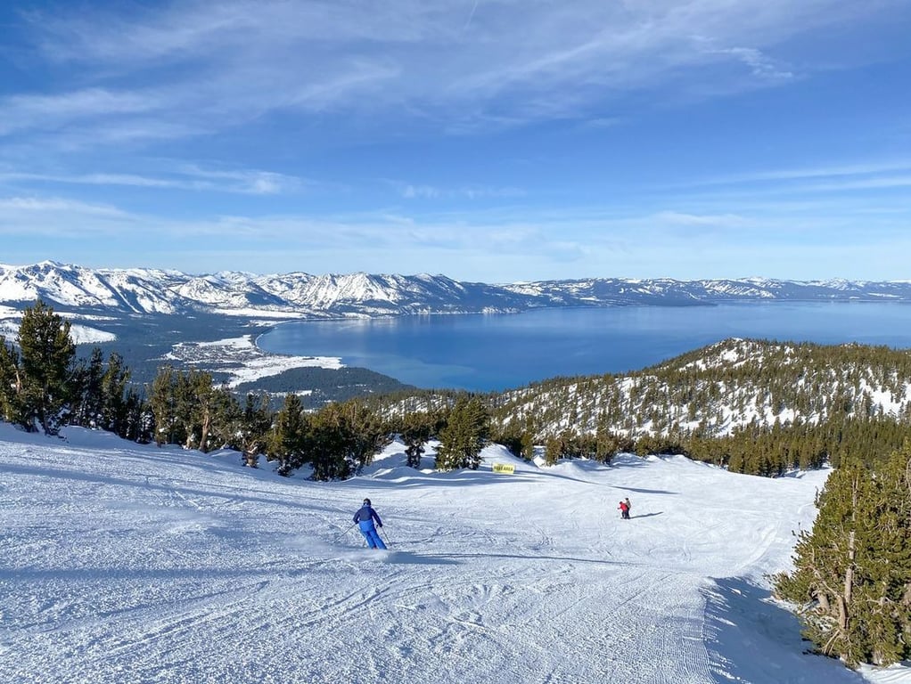 South Lake Tahoe, California Destination Guide | Desolation-Hotel | Coachman-Hotel_-CREDIT-@lukesbeard | Riva-Grill_-CREDIT-Darren-J.-Brown-@thedarrenjbrown | Basecamp-Pizza-Company_-CREDIT-@heavenlyvillage | The-Baked-Bear | South-of-North-Brewing-Company | Heavenly-Village-On-Tahoe-Time | Heavenly-Scenic-Gondola | Edgewood-Tahoe-Spa