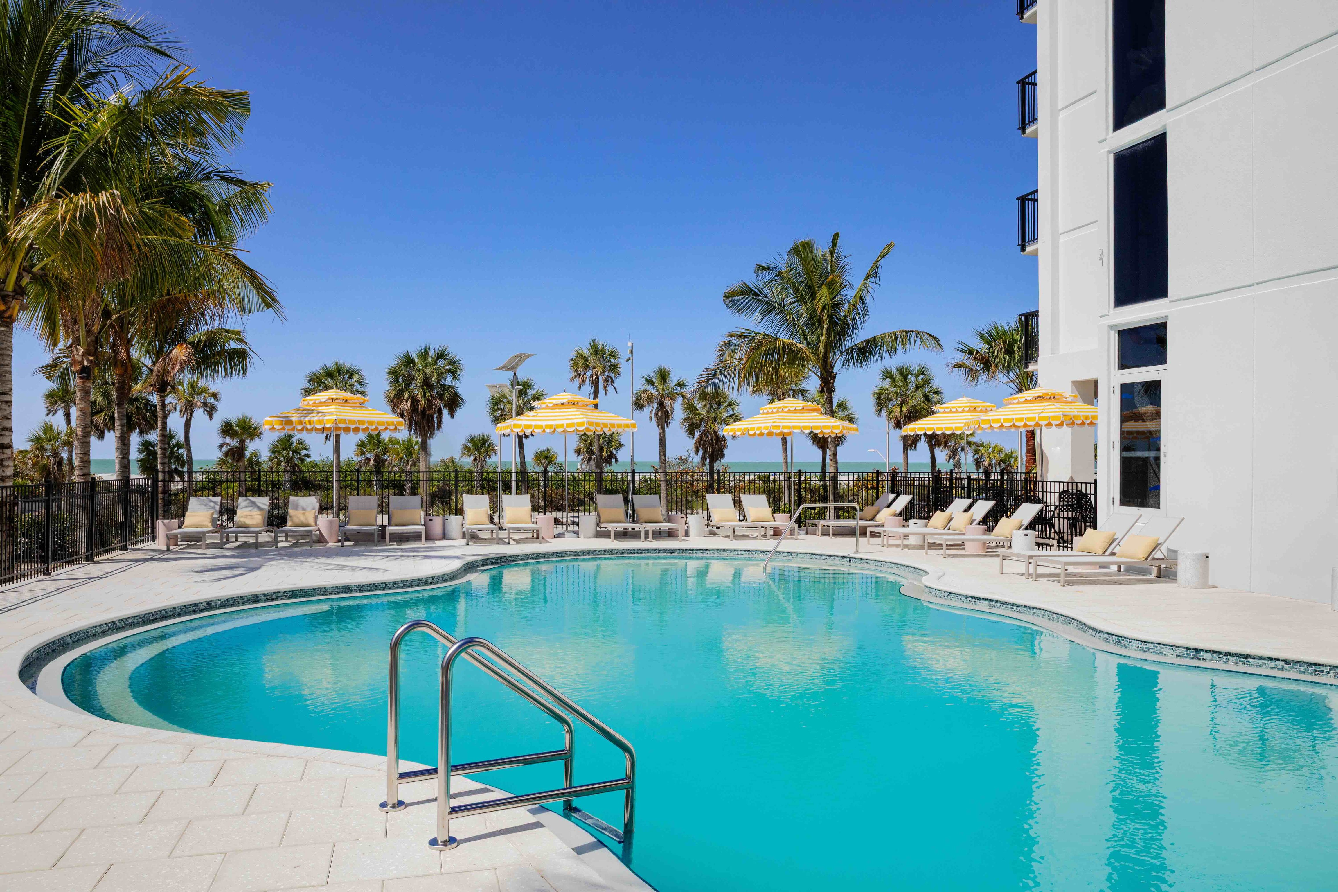 Cirque St. Armands – Cirque St. Armands Beachside Isn’t Your Typical Florida Beach Tower Hotel