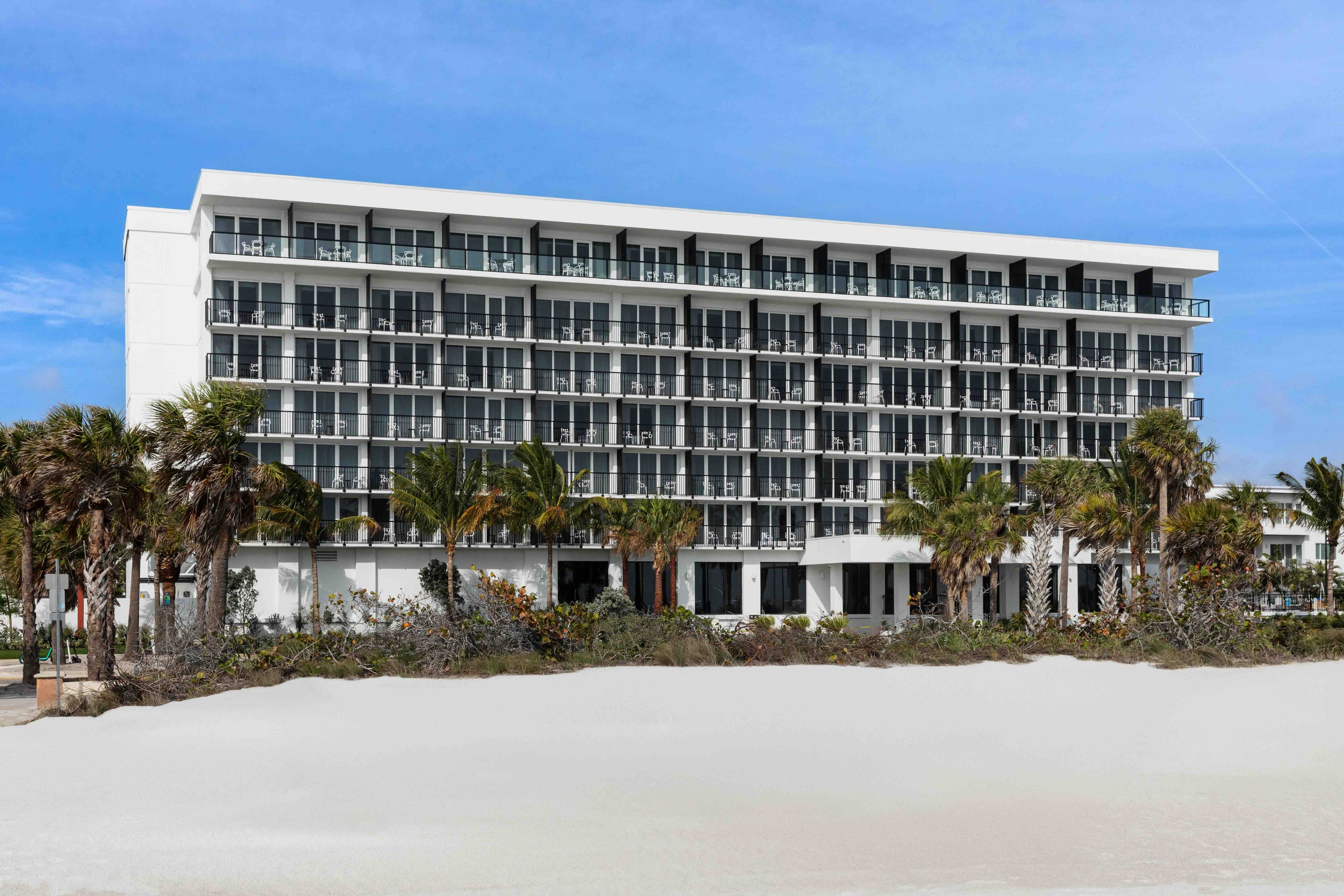 Cirque St. Armands – Cirque St. Armands Beachside Isn’t Your Typical Florida Beach Tower Hotel