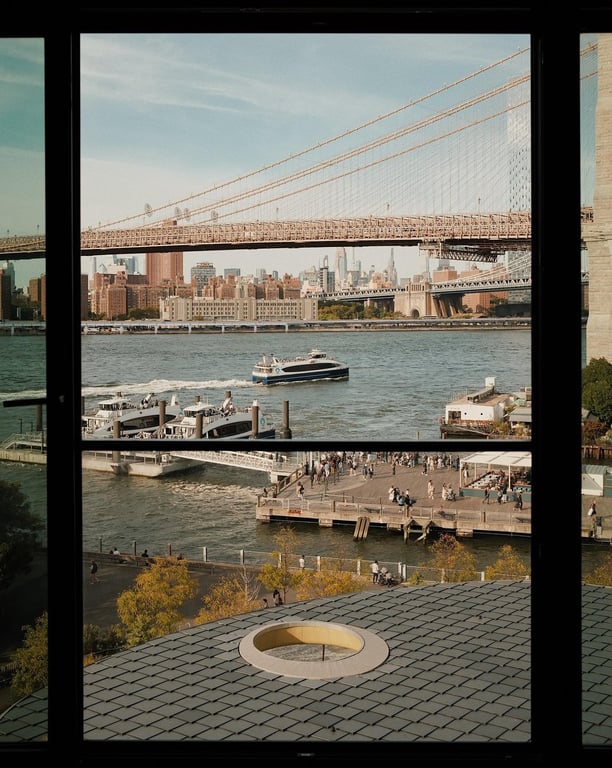 For the Best View of the Manhattan Skyline, Check Into This Brooklyn Hotel