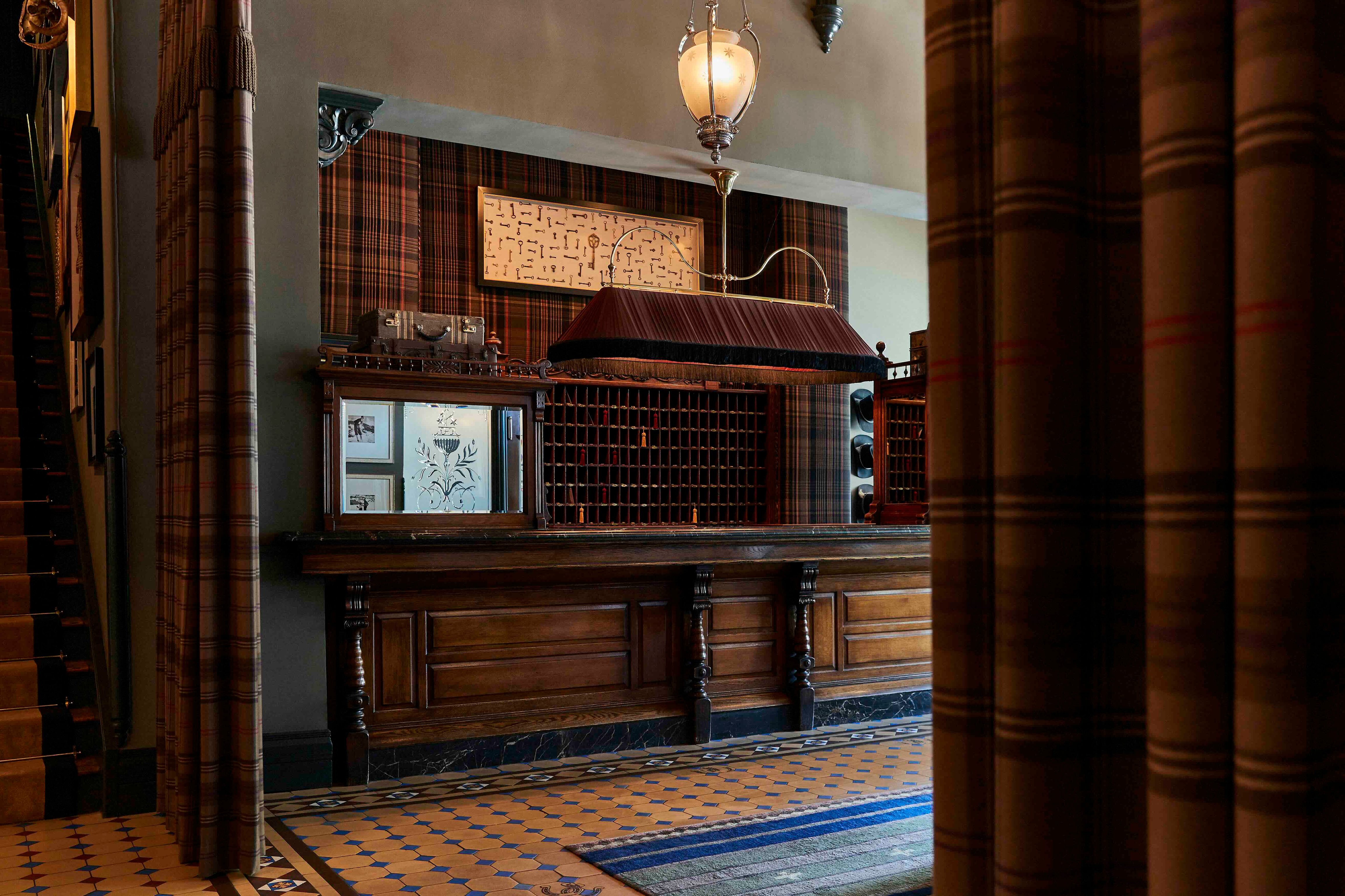 Hotel Jerome, Auberge Resorts – Landmarked Luxury Awaits at Hotel Jerome in Aspen