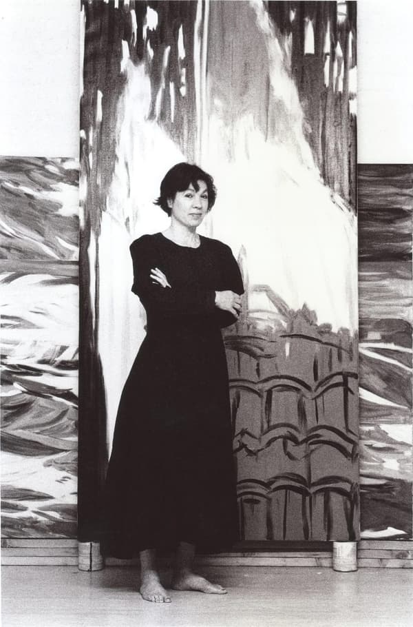 Black and white photograph of artist Martha Diamond